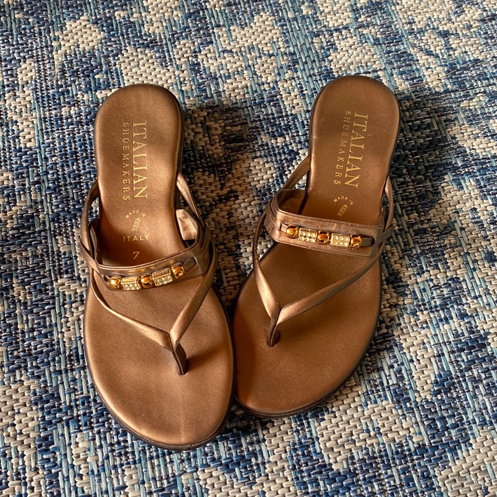 Italian Shoemakers slip on thong sandals